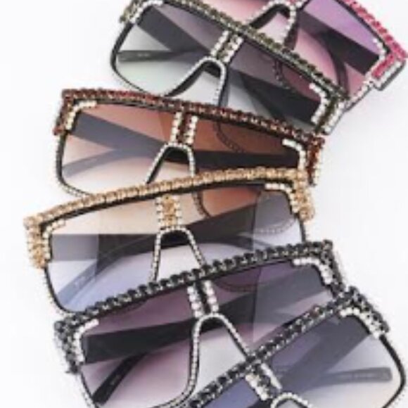 Oversized Rhinestone Sunglasses - Picture 1 of 1